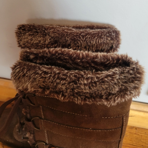 Route 66 Brown Fur-Lined Boots - Picture 2 of 7